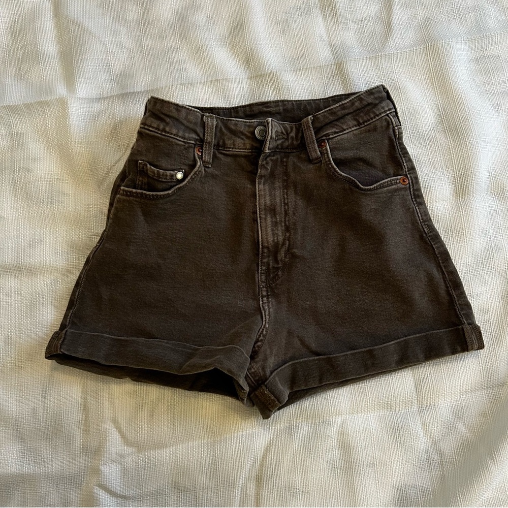Cute high waist shorts